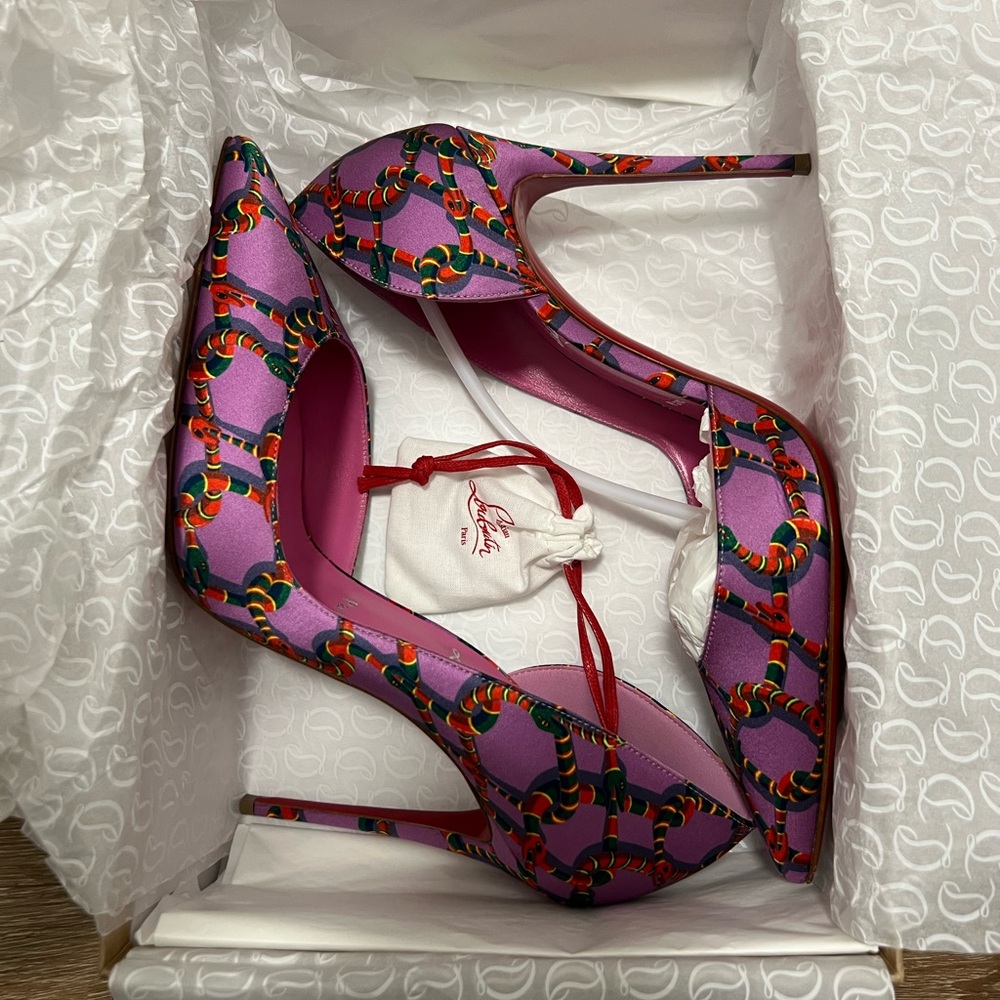 Stylish Purple Patterned Heels